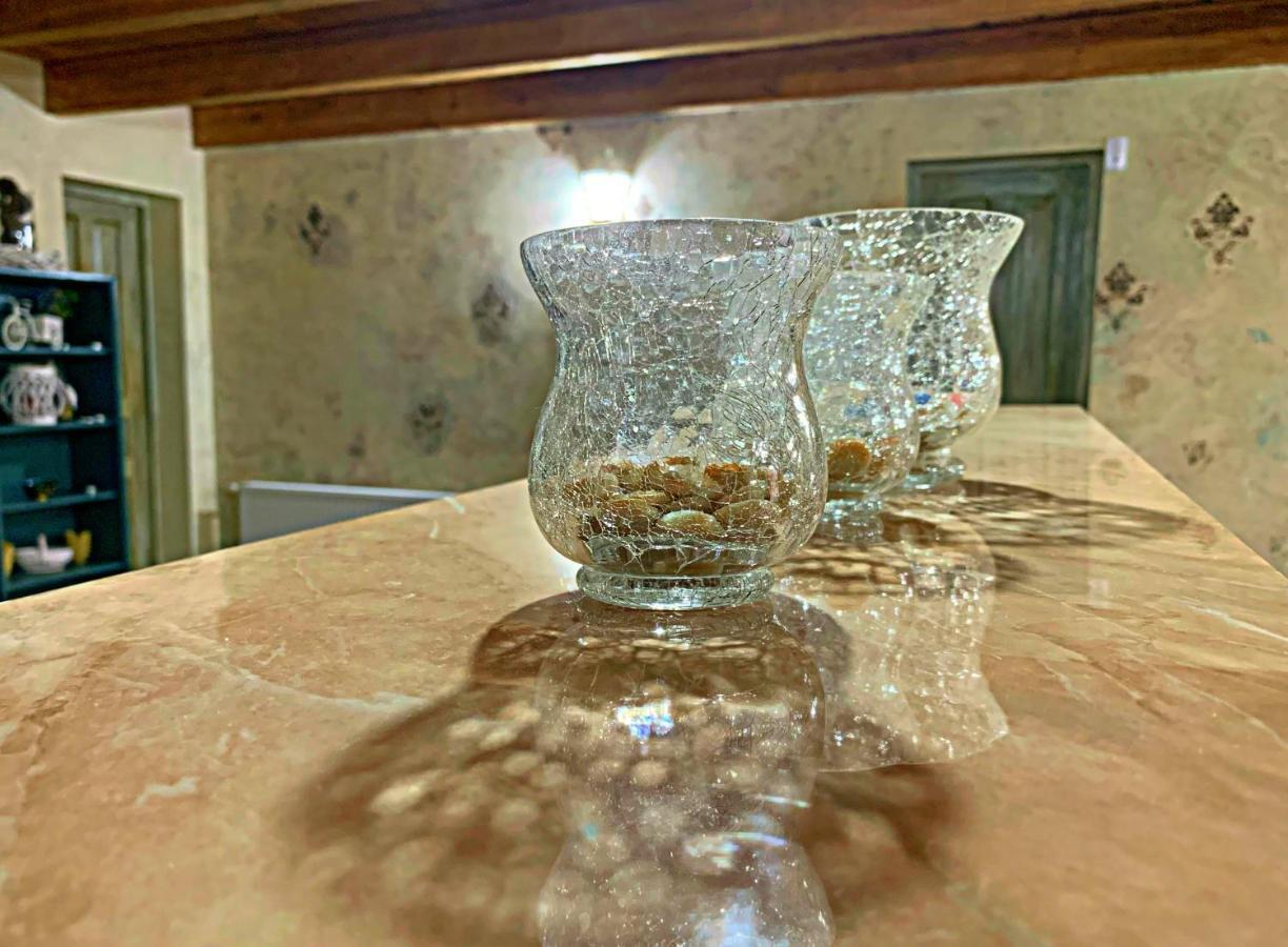 Old City Hotel Kutaisi Bagian luar foto